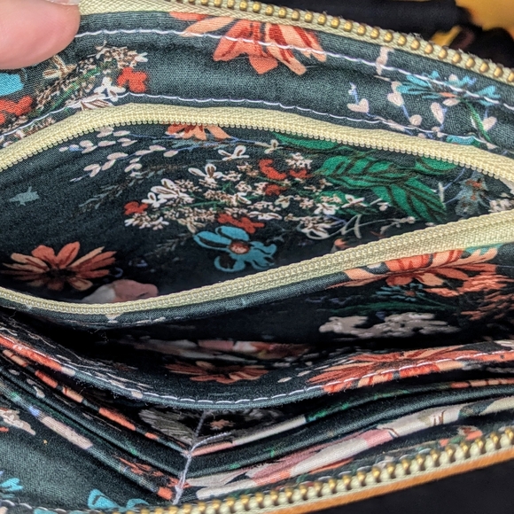 Free2Fly Ivey Wristlet Wallet All Leather Clutch in Cognac - Picture 7 of 11